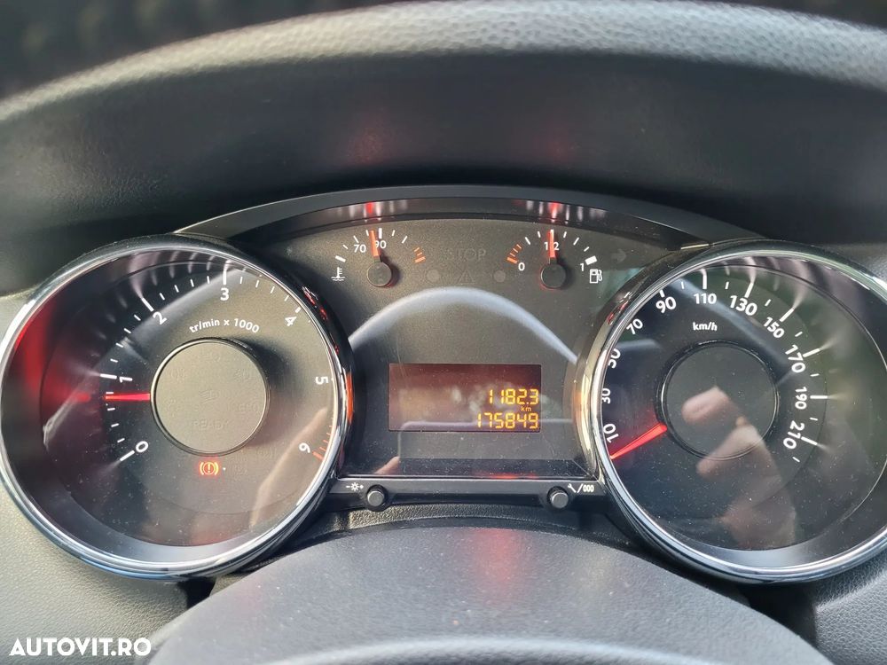 Peugeot 5008 HDI FAP 150 Business-Line - 15