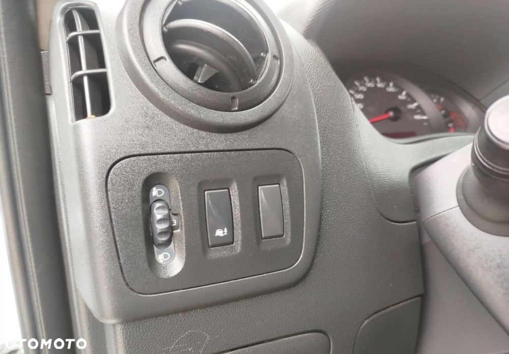 Renault Master - 11