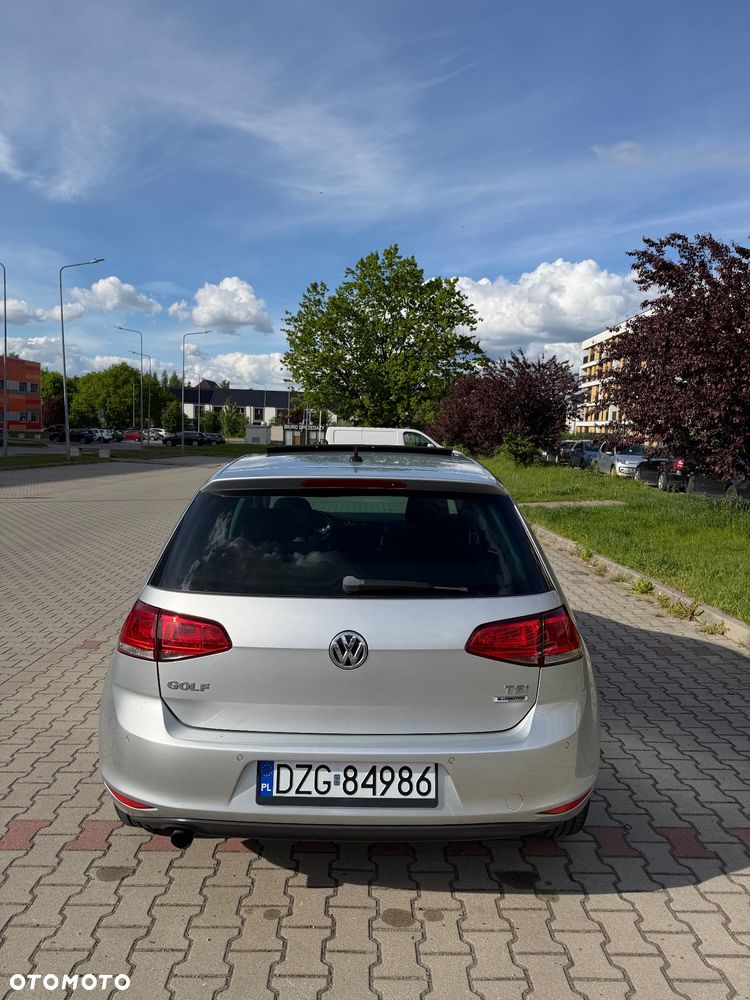 Volkswagen Golf 1.2 TSI BMT Comfortline - 7