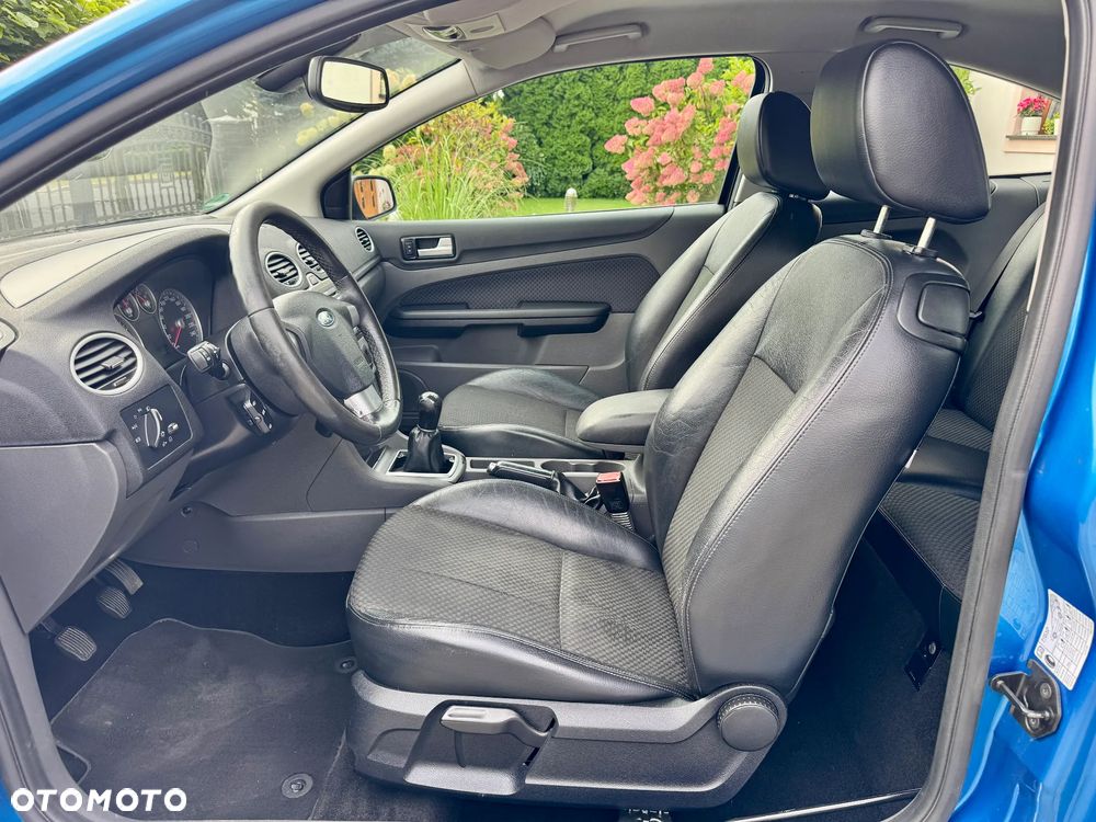 Ford Focus 1.6 Ti-VCT Titanium - 29