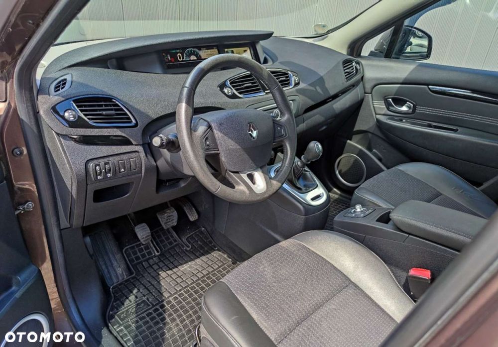 Renault Grand Scenic TCe 130 Dynamique - 26