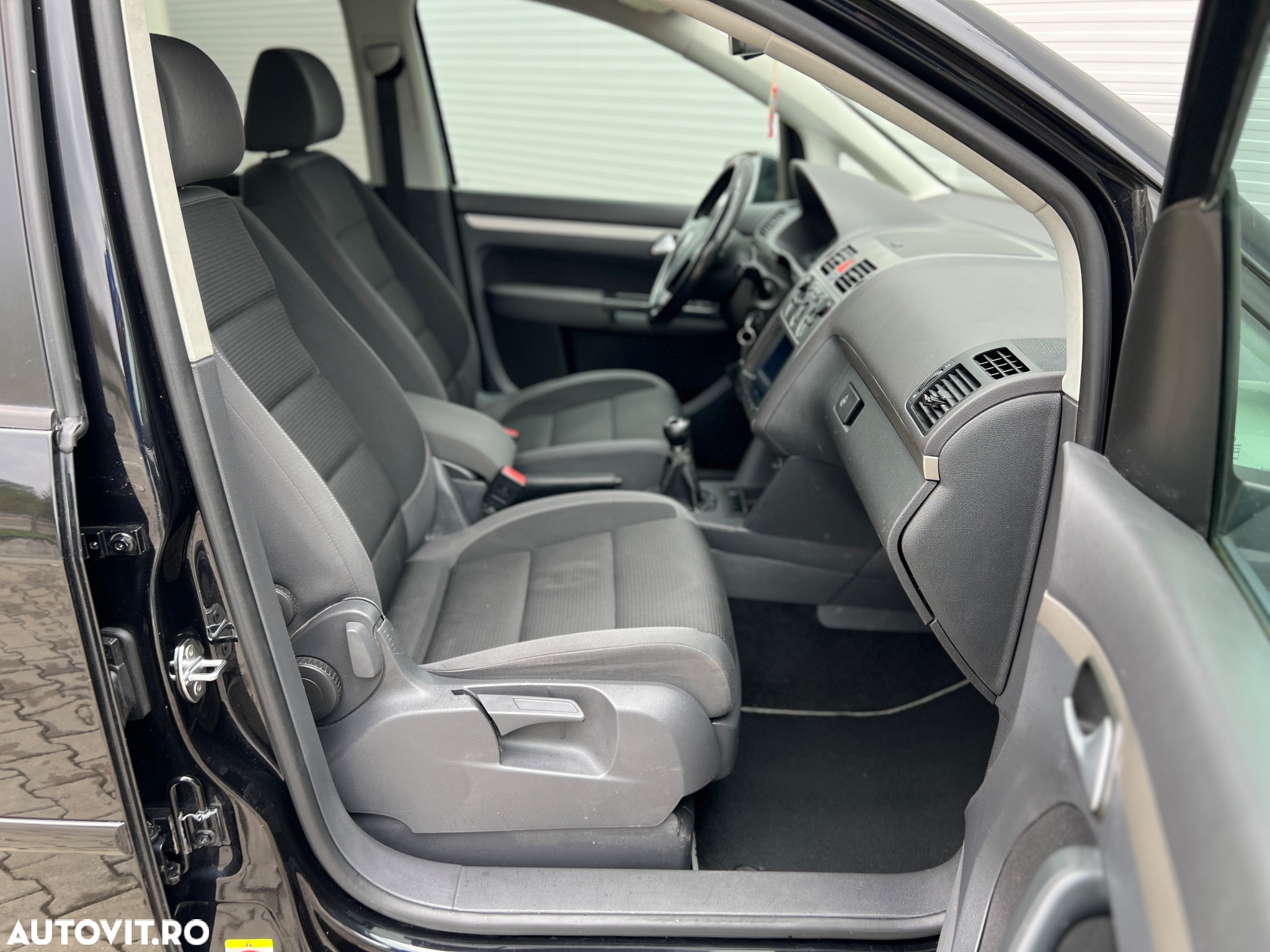 Volkswagen Touran 2.0 TDI Freestyle - 10