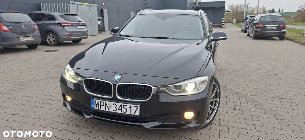 BMW Seria 3 318d - 26