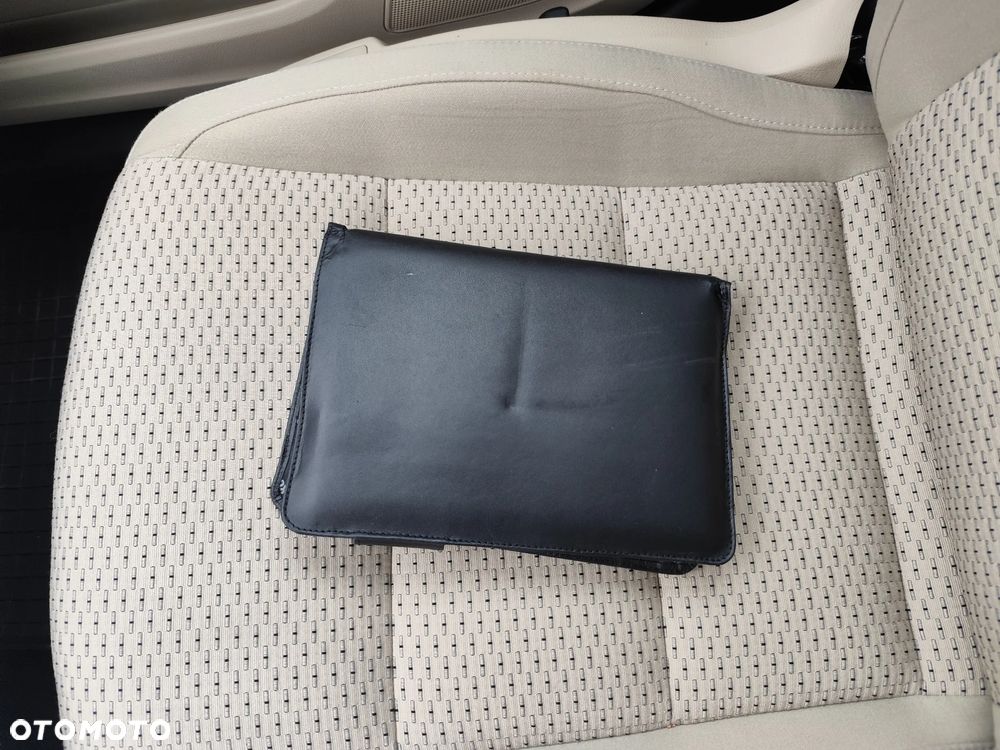 Skoda Superb 2.0 TDI Elegance DSG - 13