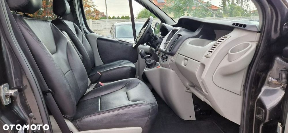 Opel Vivaro - 31
