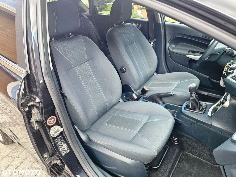 Ford Fiesta 1.25 Titanium X - 19