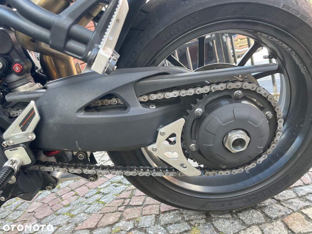 Triumph Speed Triple - 4
