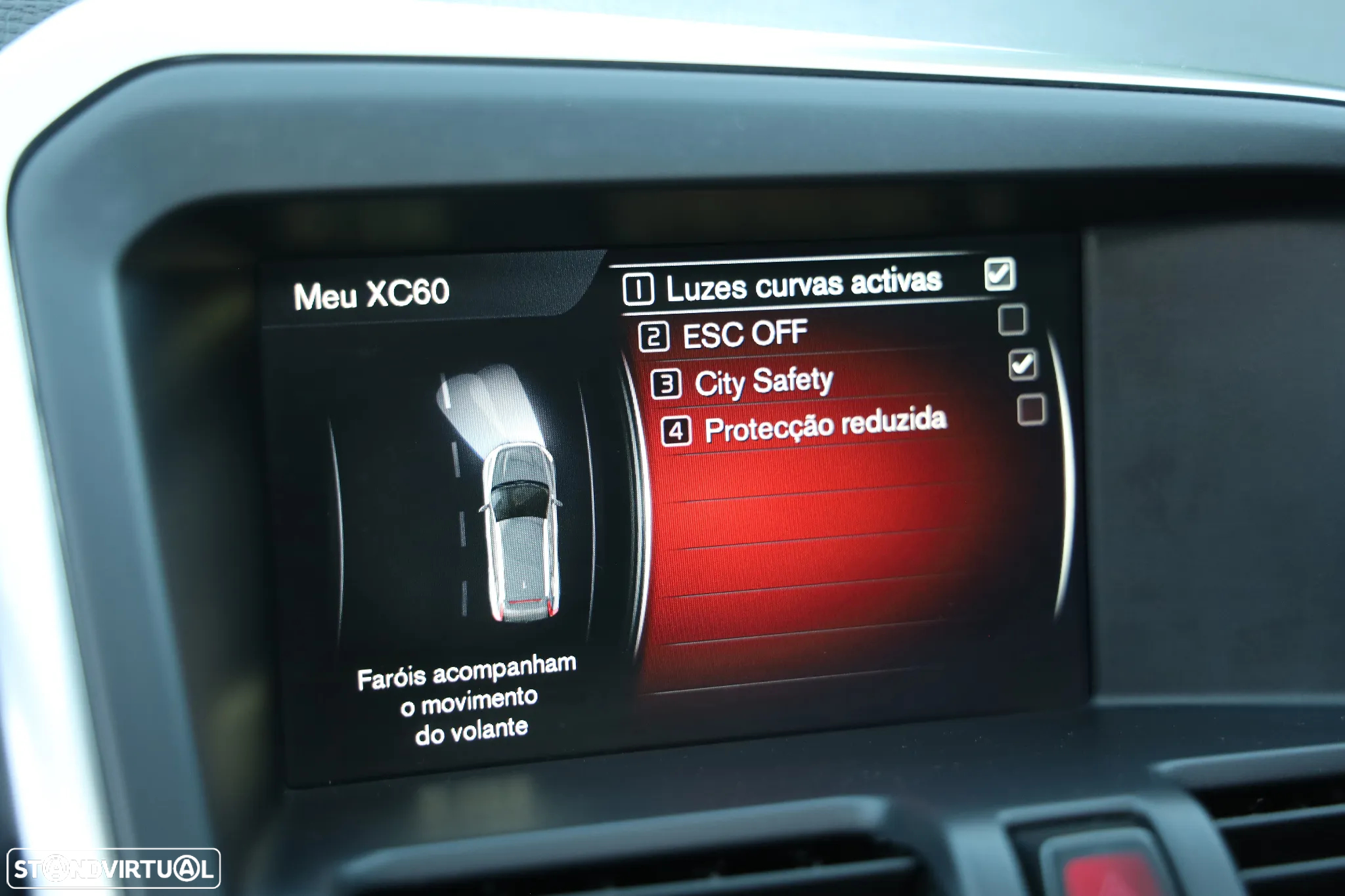 Volvo XC 60 2.0 D4 R-Design Geartronic - 51