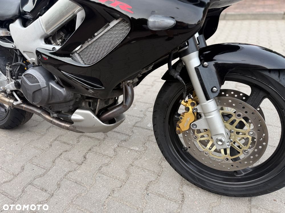 Honda VTR - 6