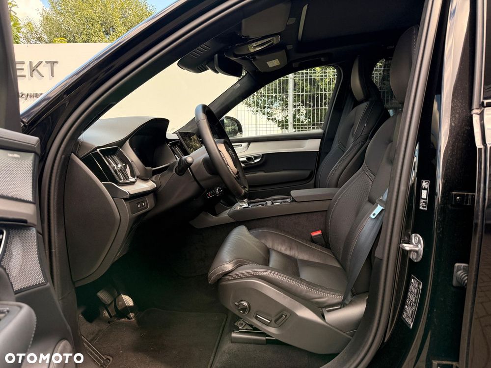 Volvo XC 90 - 25