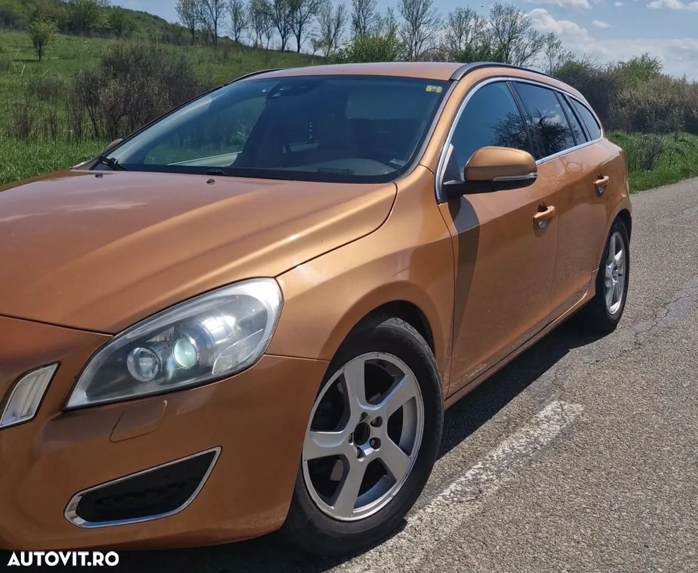 Volvo V60 D3 Geartronic - 1