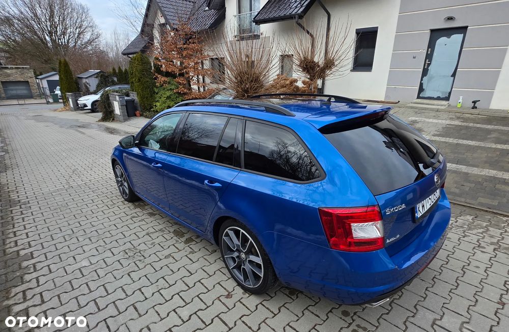 Skoda Octavia 2.0 TDI DSG RS - 10