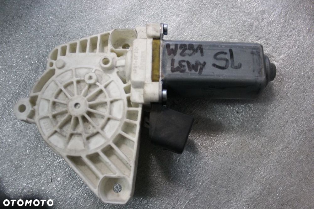 SILNICZEK SZYBY LEWY PRZÓD MERCEDES SL W231 2015