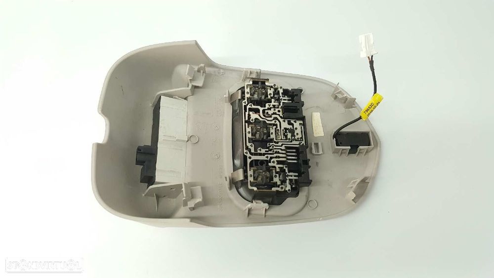 LUZ INTERIOR PEUGEOT 3008 PREMIUM - 5