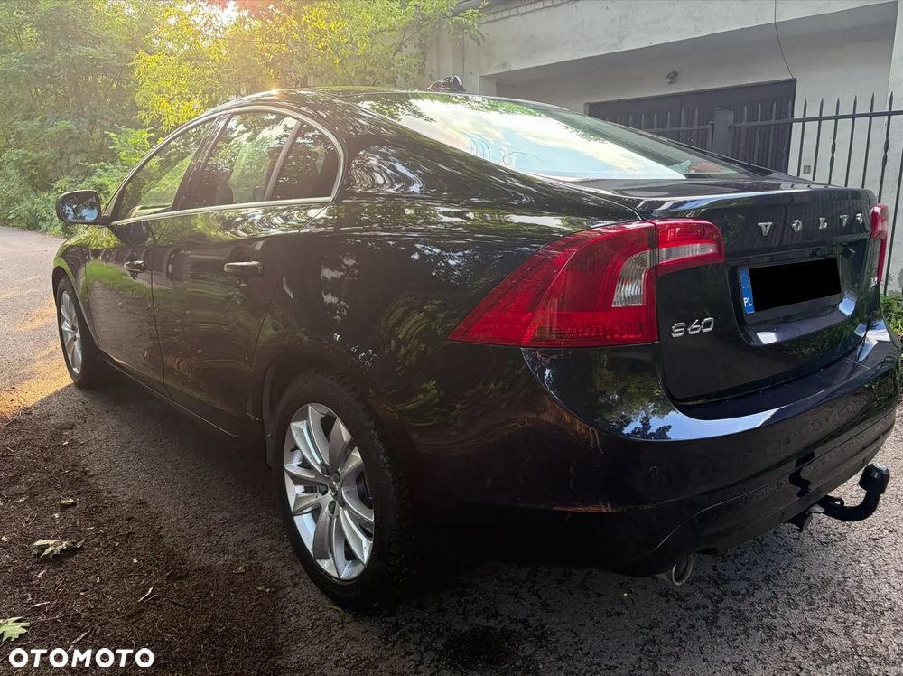 Volvo S60 D3 Drive-E Momentum - 24