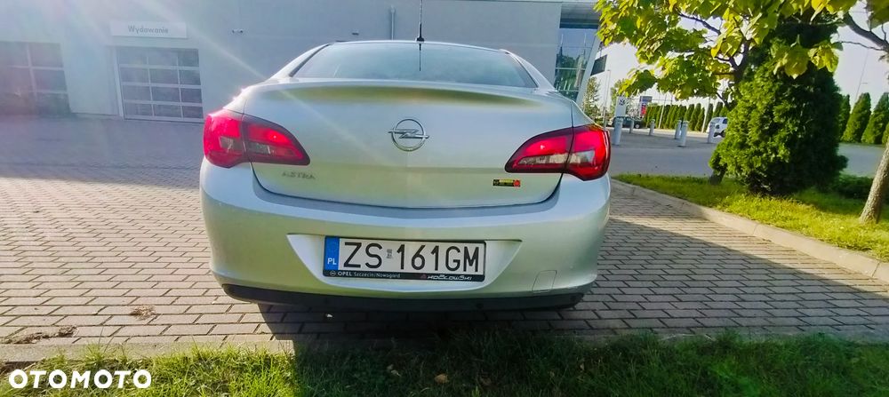 Opel Astra IV 1.6 Cosmo - 4