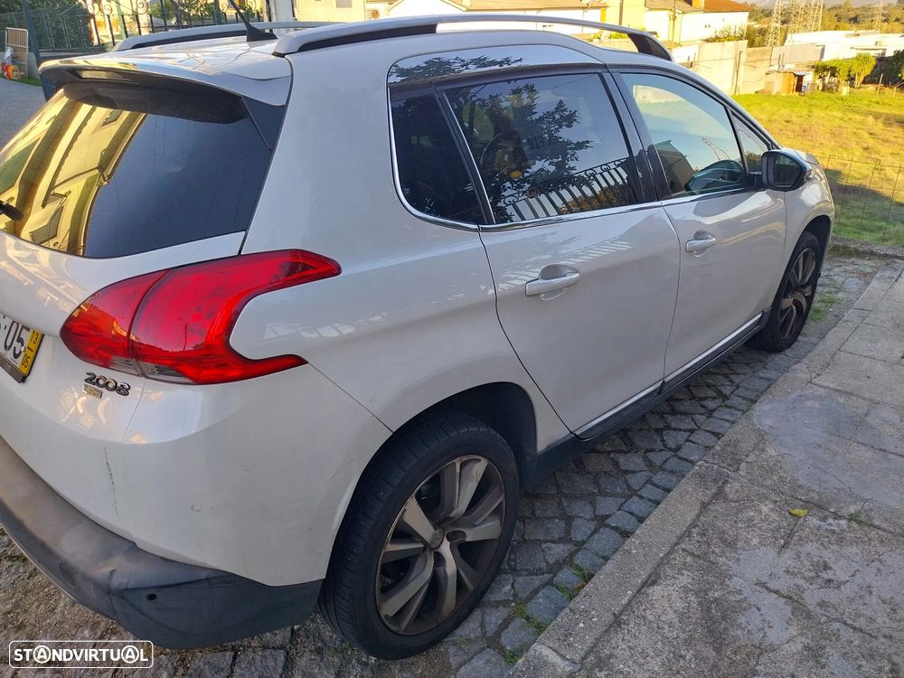 Peugeot 2008 1.6 e-HDi Allure - 12