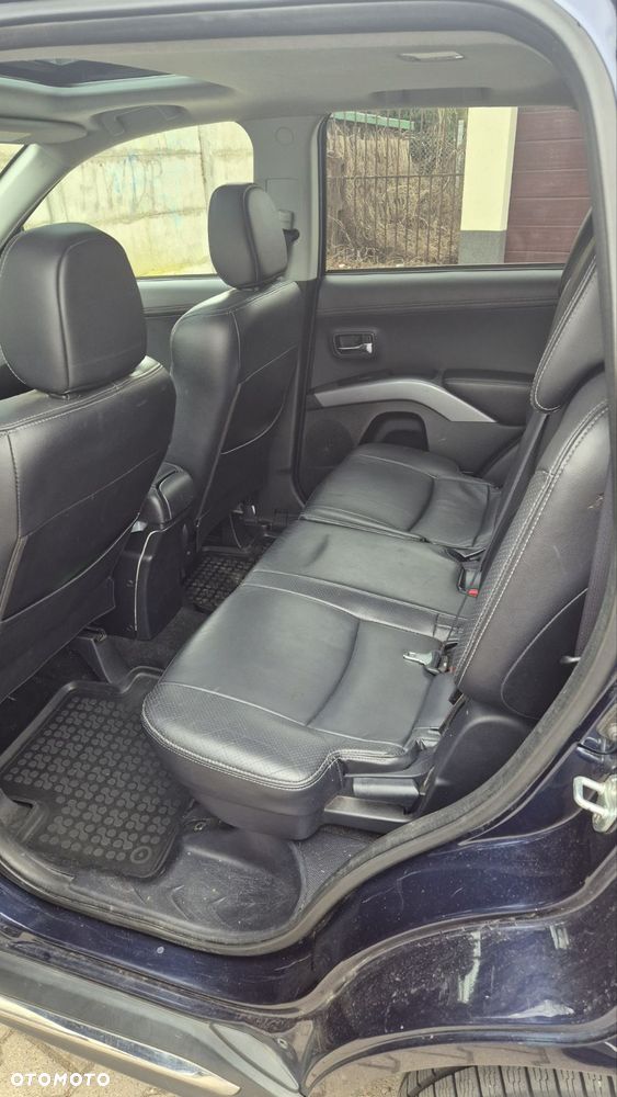 Mitsubishi Outlander 2.4 Instyle NAVI EU5 CVT - 7