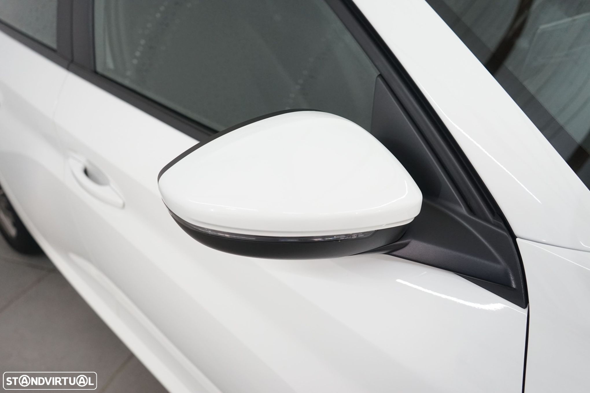 Peugeot 208 1.2 PureTech Allure - 11