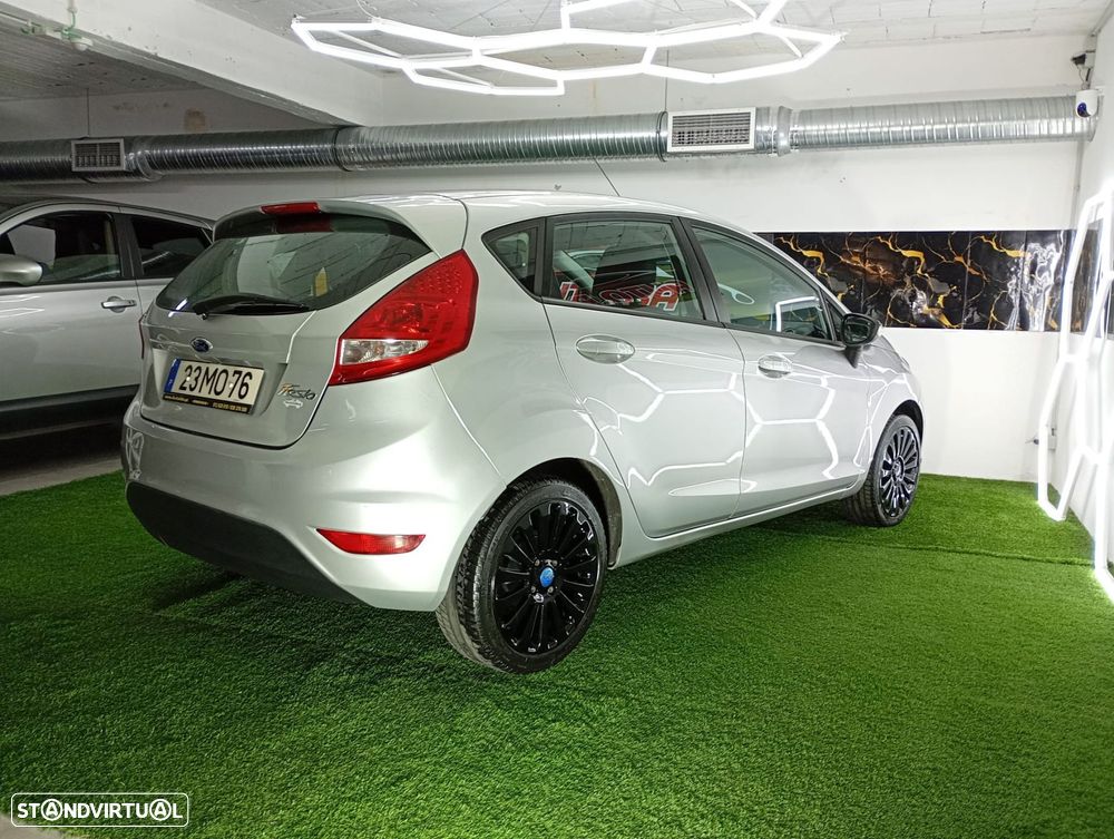Ford Fiesta 1.4 TDCI Titanium - 29