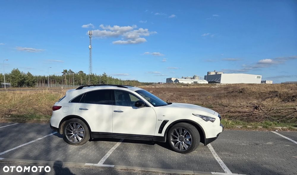 Infiniti QX70 3.0d AWD Ultimate - 28