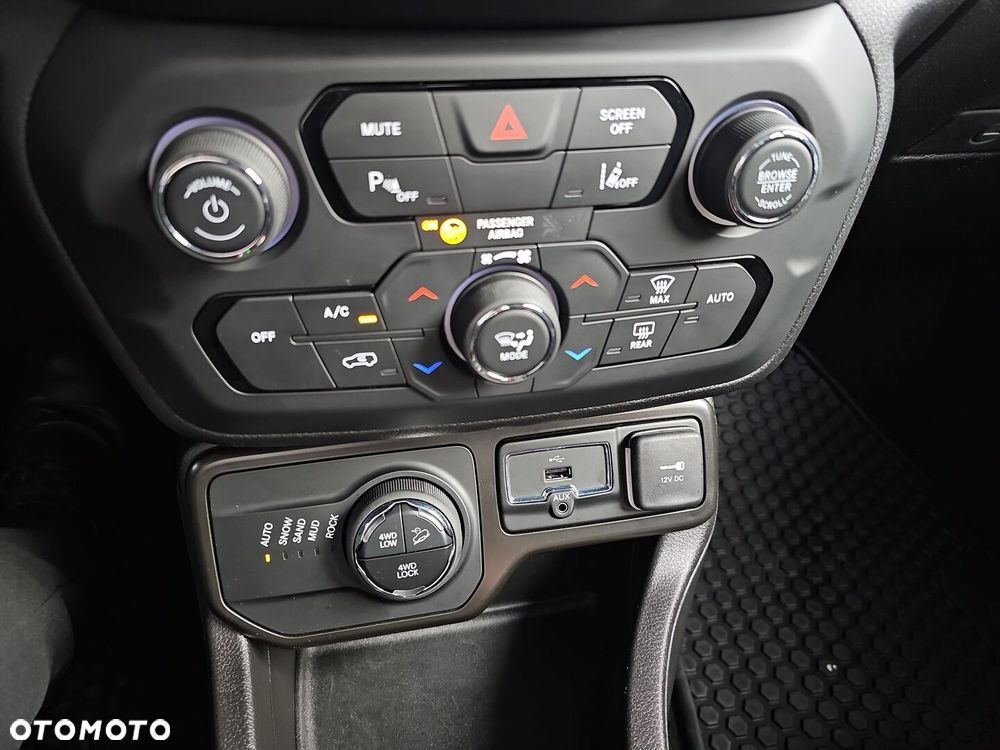 Jeep Renegade 2.0 MultiJet Trailhawk 4WD S&S - 31