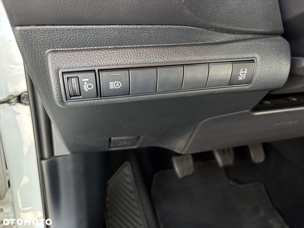 Toyota Corolla - 22