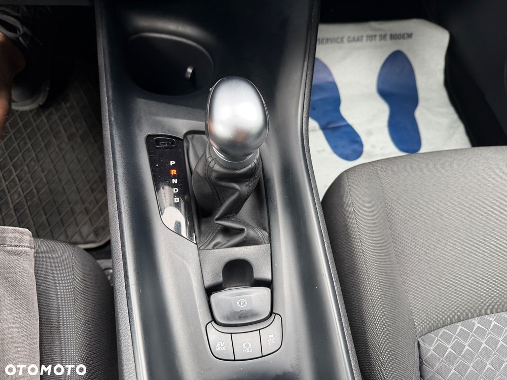 Toyota C-HR Business-Edition - 23