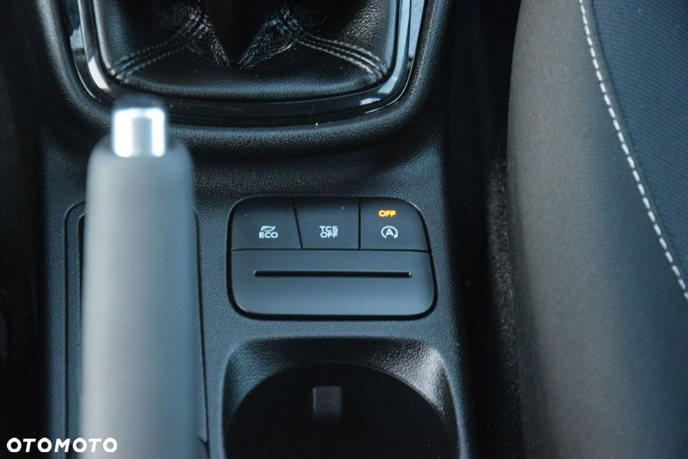 Ford Fiesta 1.1 S&S TREND - 28