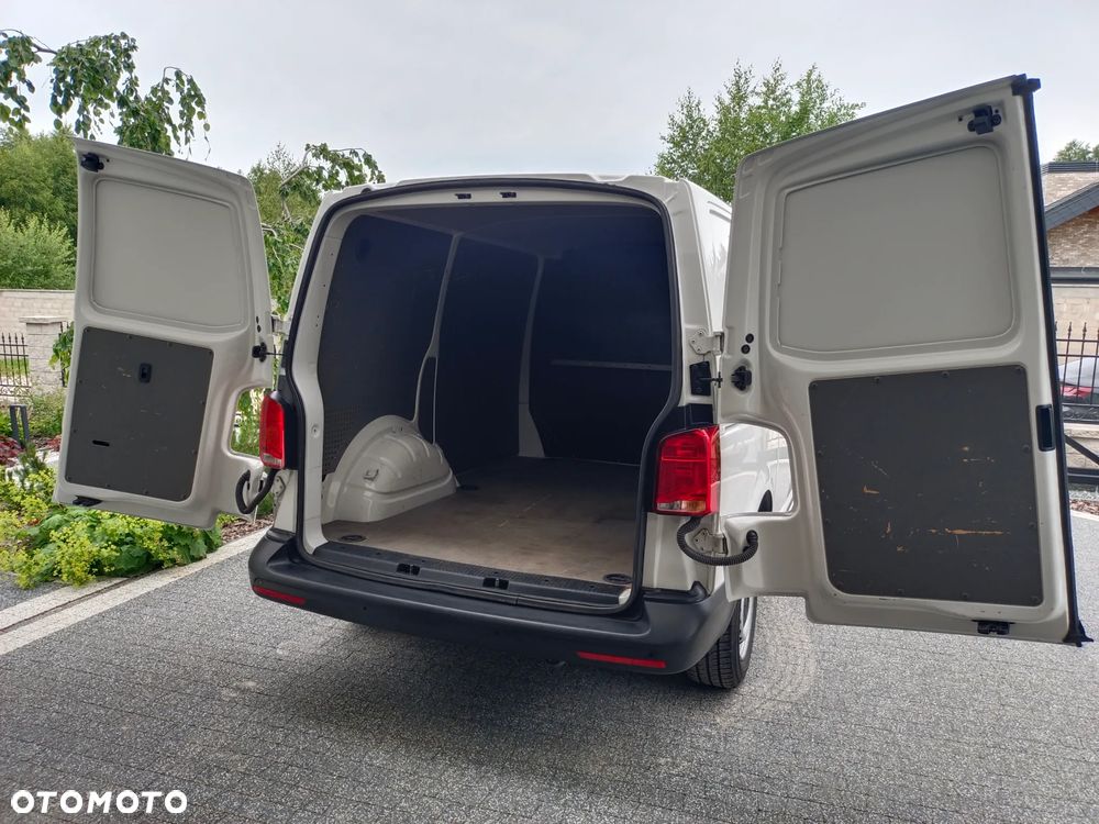 Volkswagen Transporter T6.1 - 11