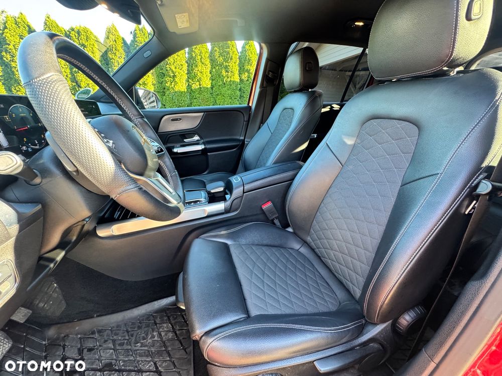 Mercedes-Benz GLB 220 d 4Matic 8G-DCT Progressive - 17