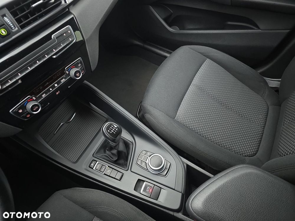 BMW X1 sDrive16d - 15