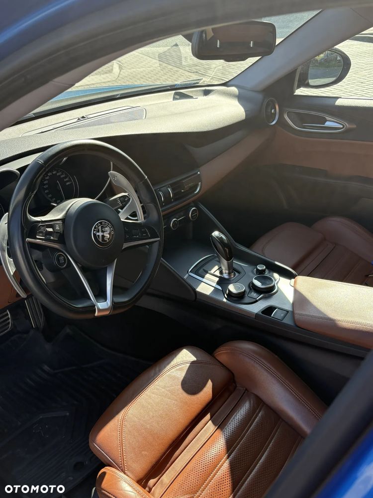 Alfa Romeo Giulia 2.0 Turbo Veloce Q4 - 7