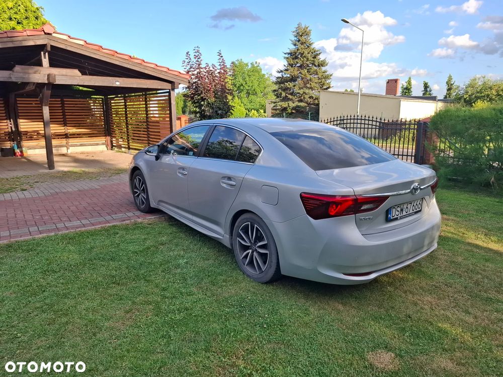 Toyota Avensis 1.8 Prestige - 3