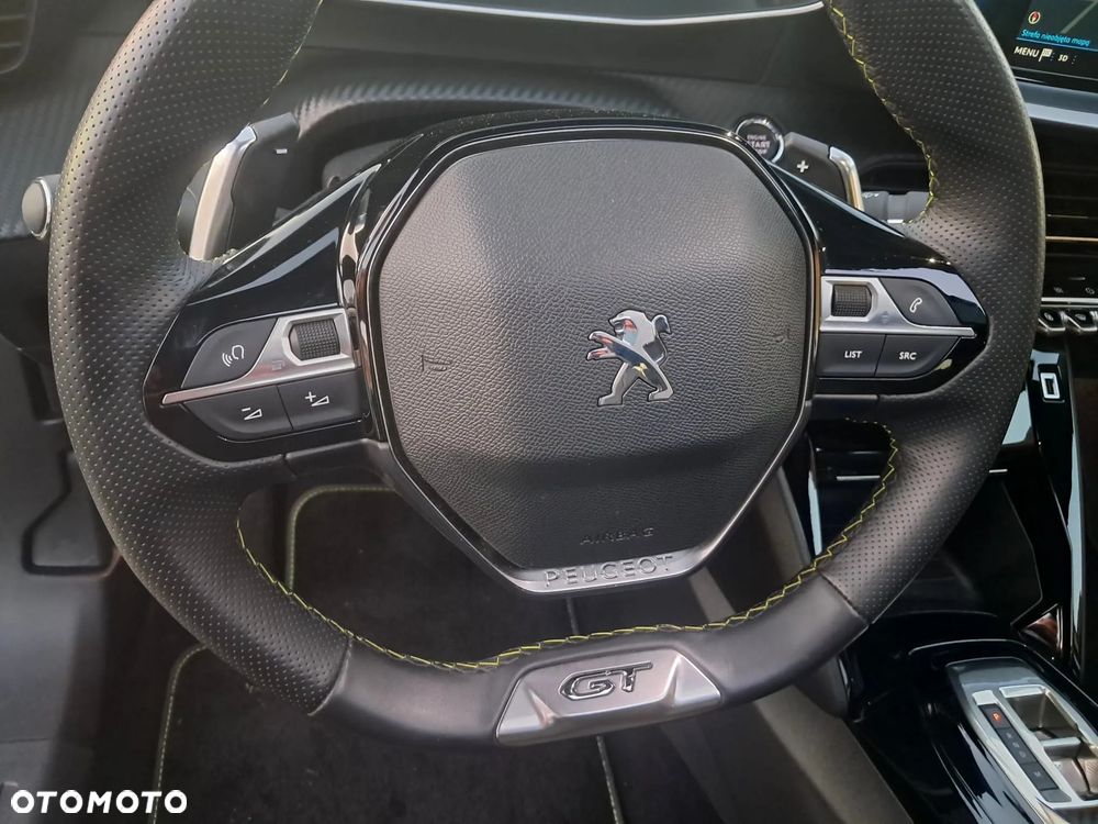 Peugeot 2008 PureTech 130 EAT8 GT - 12