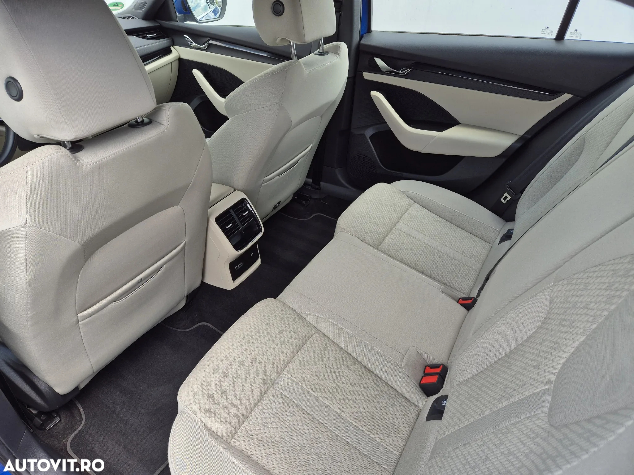Skoda Octavia Combi 1.4 TSI iV DSG Style - 13