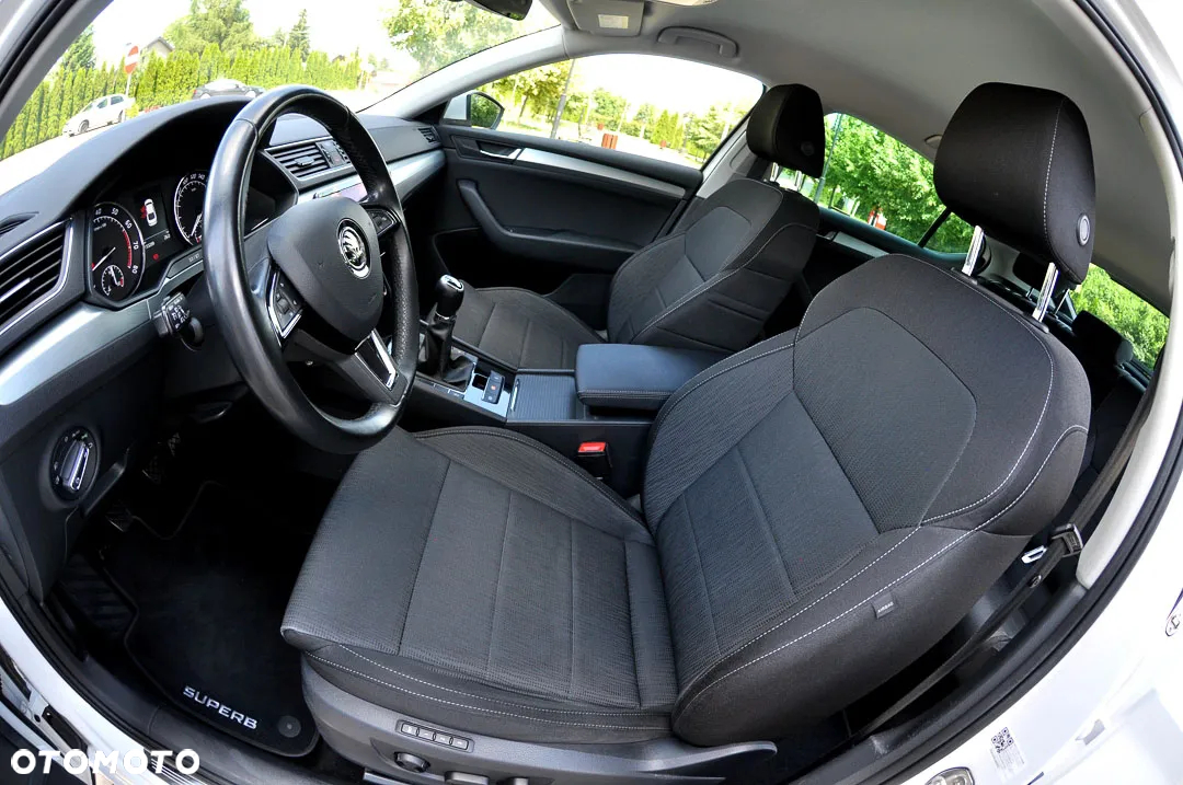 Skoda Superb 1.4 TSI ACT Style - 4