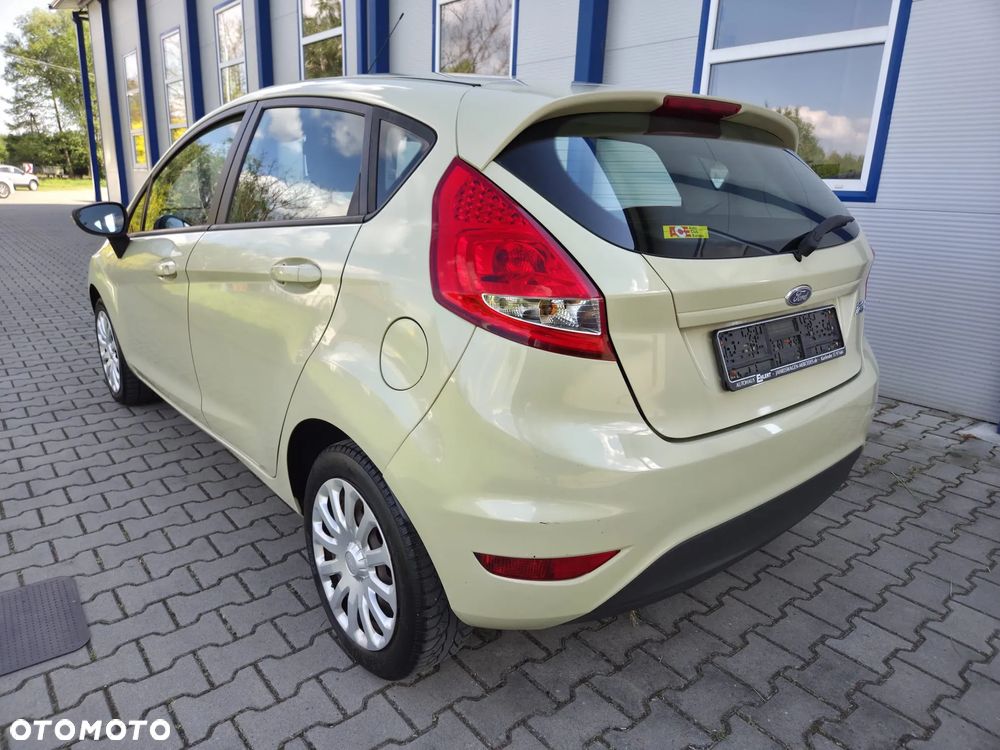 Ford Fiesta 1.25 Celebration - 5