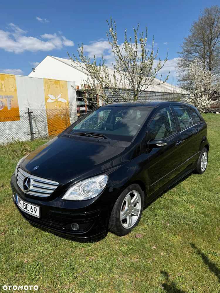 Mercedes-Benz Klasa B 200 Autotronic Special Edition - 37