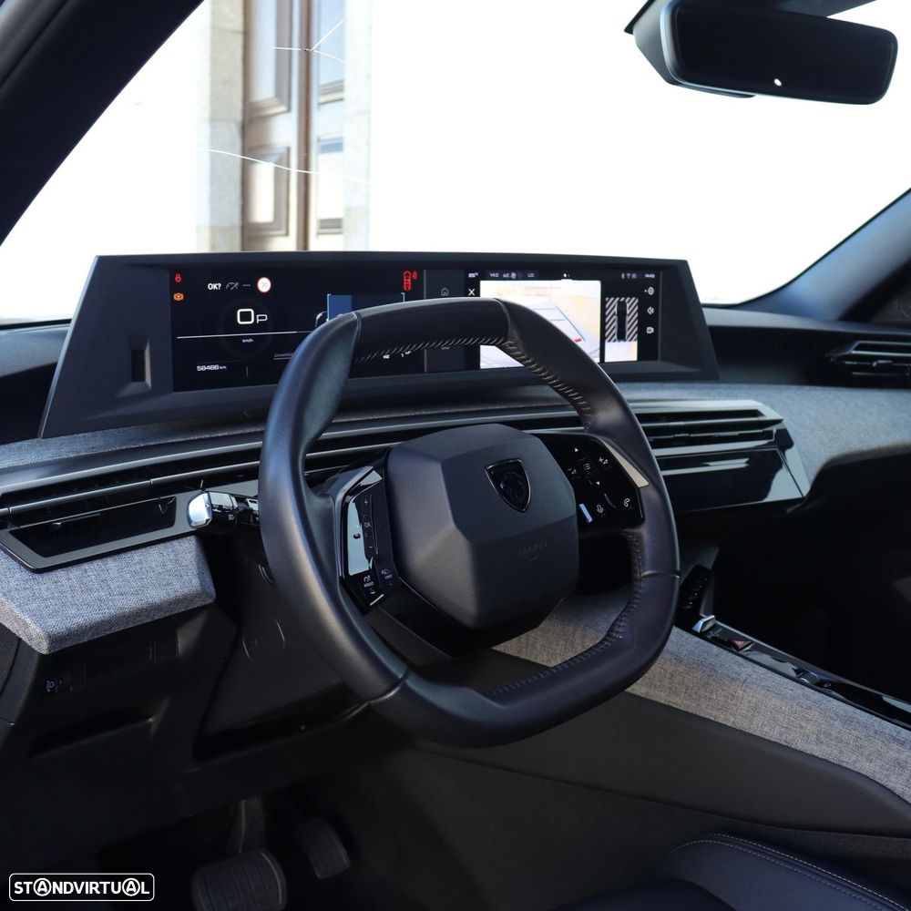 Peugeot 3008 1.2 Hybrid Allure e-DCS6 - 17
