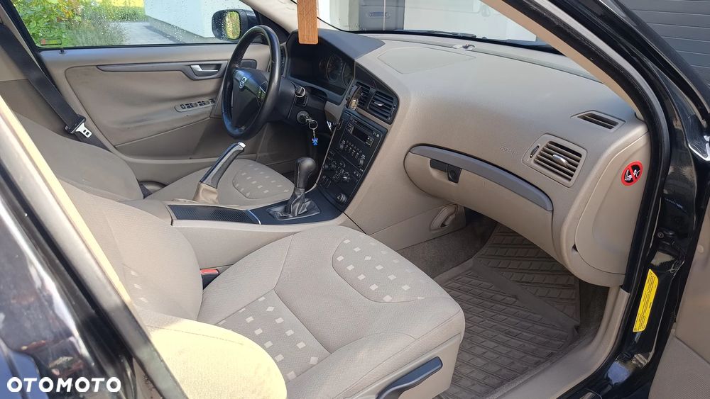 Volvo S60 2.4D5 '80' - 11