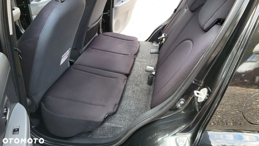 Daihatsu Sirion 1.3 - 21
