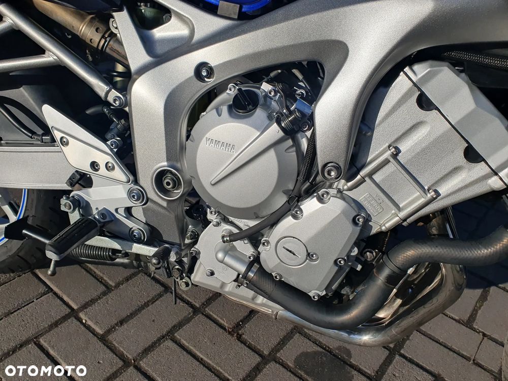 Yamaha FZ6 - 4