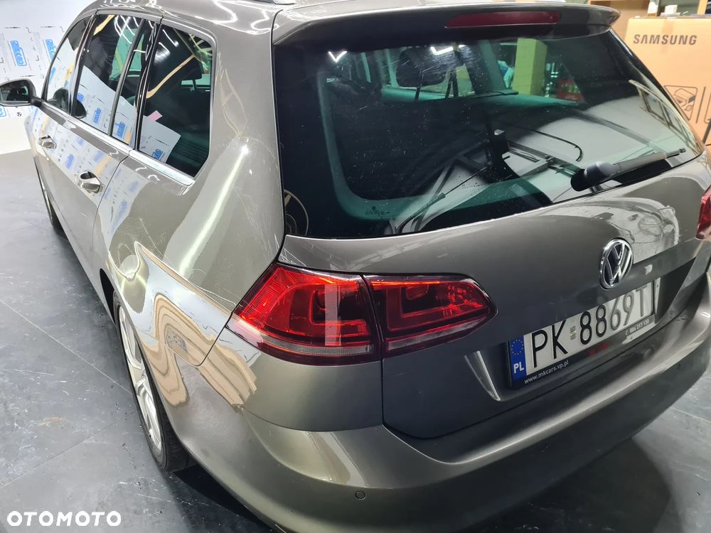 Volkswagen Golf - 23