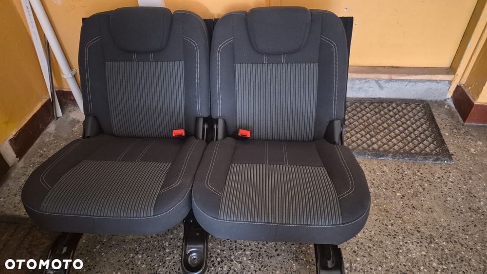 Ford Grand C-MAX 1.6 TDCi Ambiente - 24
