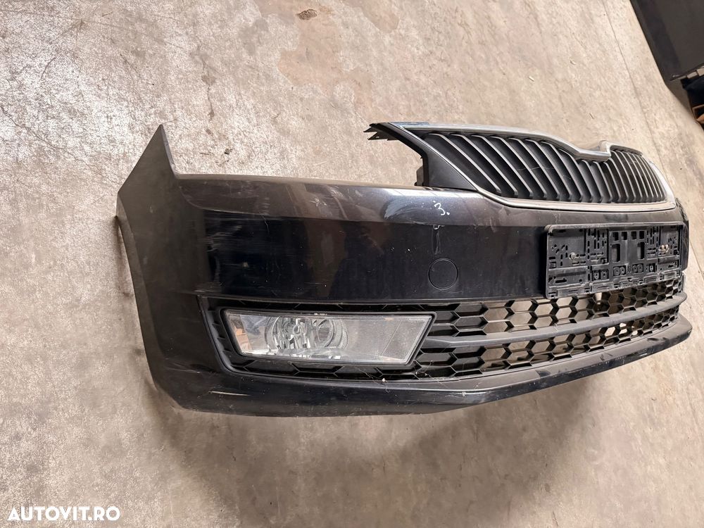Bara fata completa cu grila SKODA RAPID an 2015 - 2
