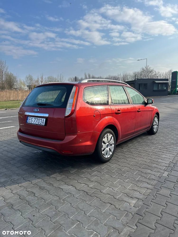 Ford Focus 1.6 Ti-VCT Ghia - 5