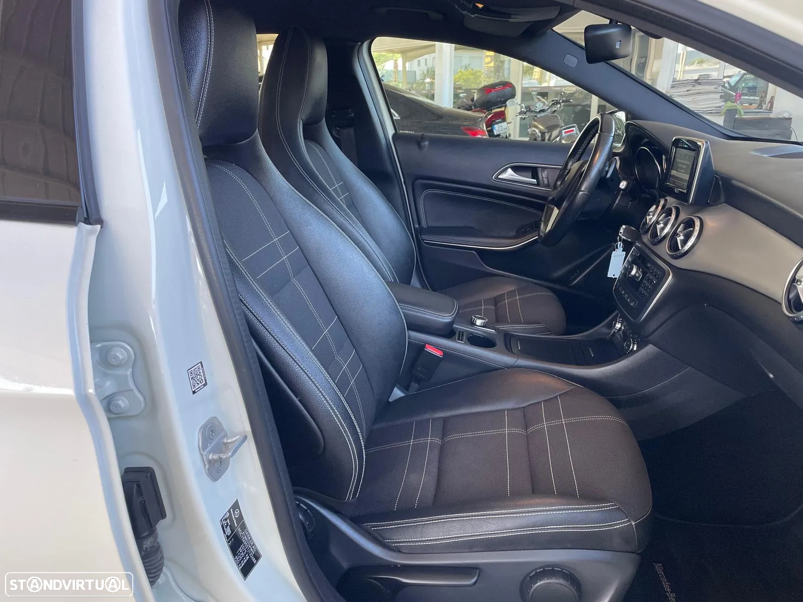 Mercedes-Benz GLA 200 CDI 4Matic 7G-DCT Edition 1 - 26