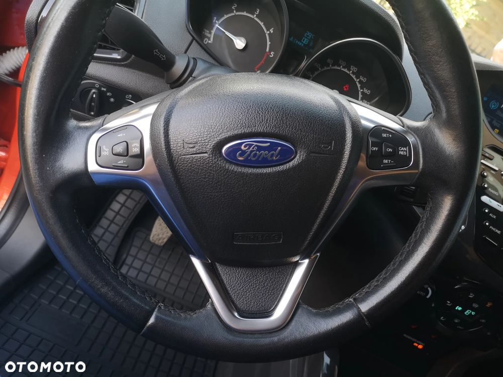 Ford EcoSport 1.5 EcoBlue Titanium ASS - 15