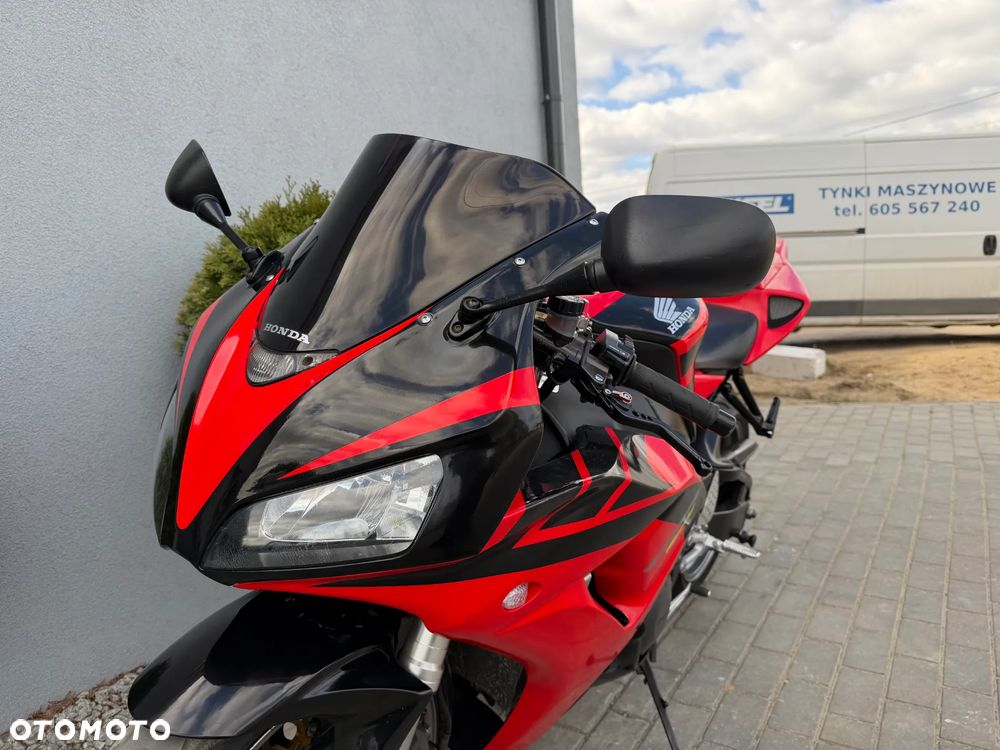 Honda CBR - 38